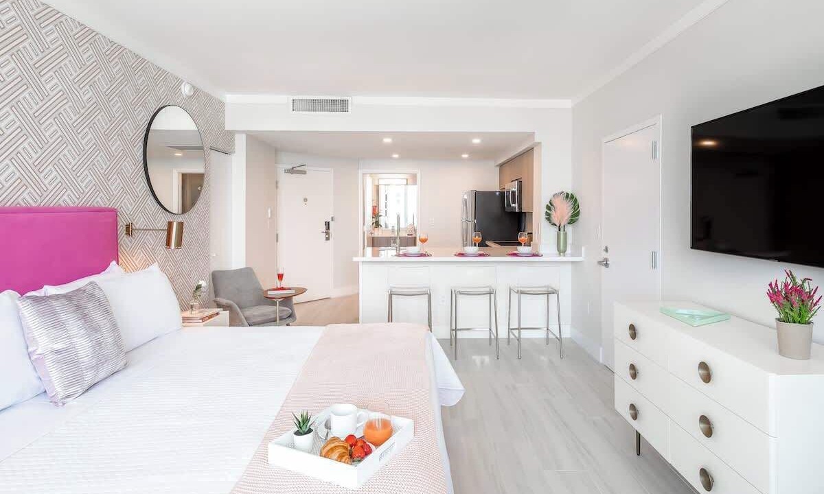 Photo of Bedroom in Coconut Grove