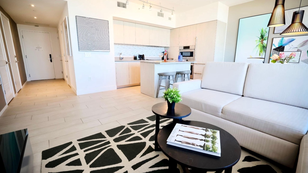 Photo of Livingroom in Hollywood South Central Beach
