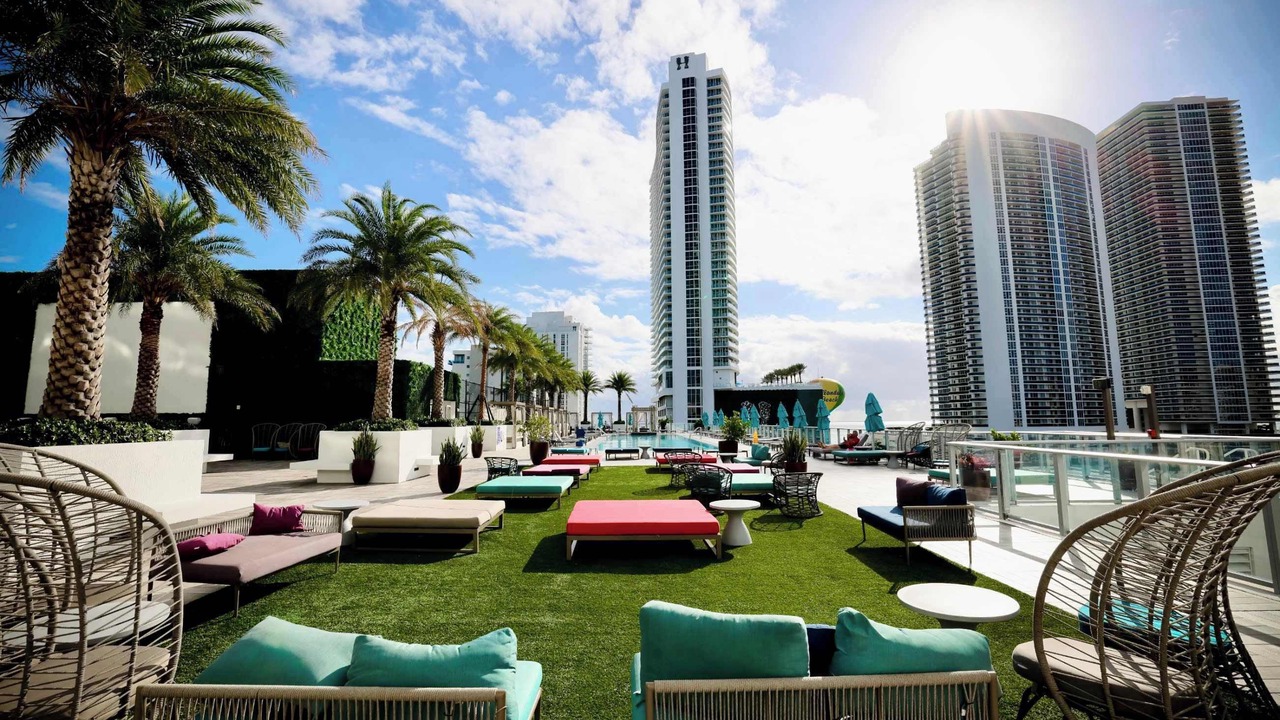 Photo of Patio Balcony in Hollywood South Central Beach