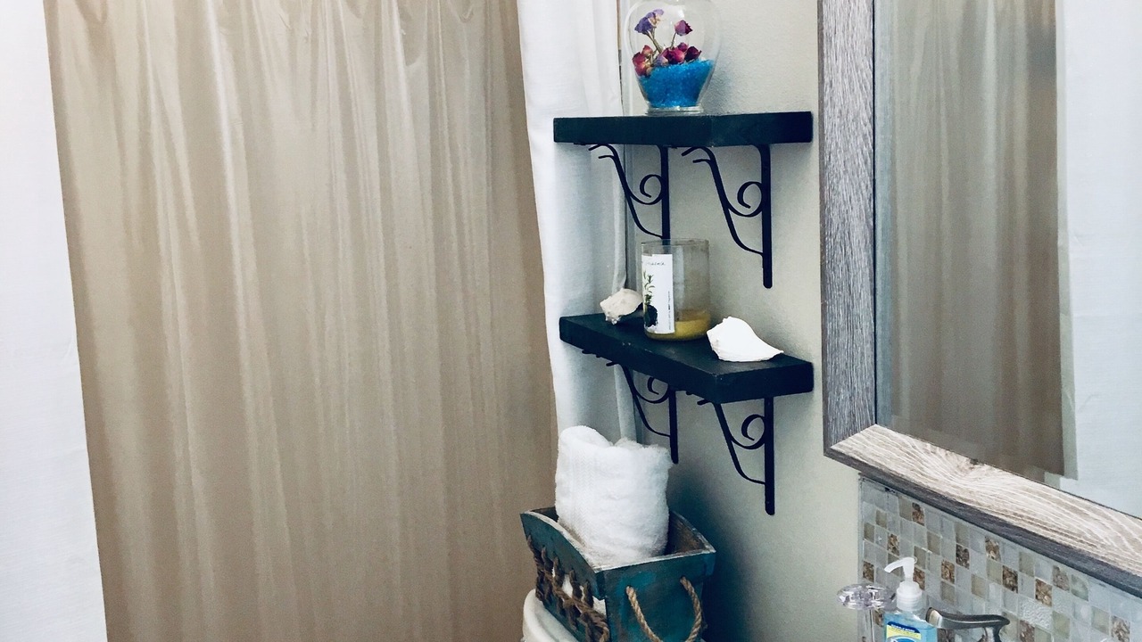 Photo of Bathroom in Wedgefield