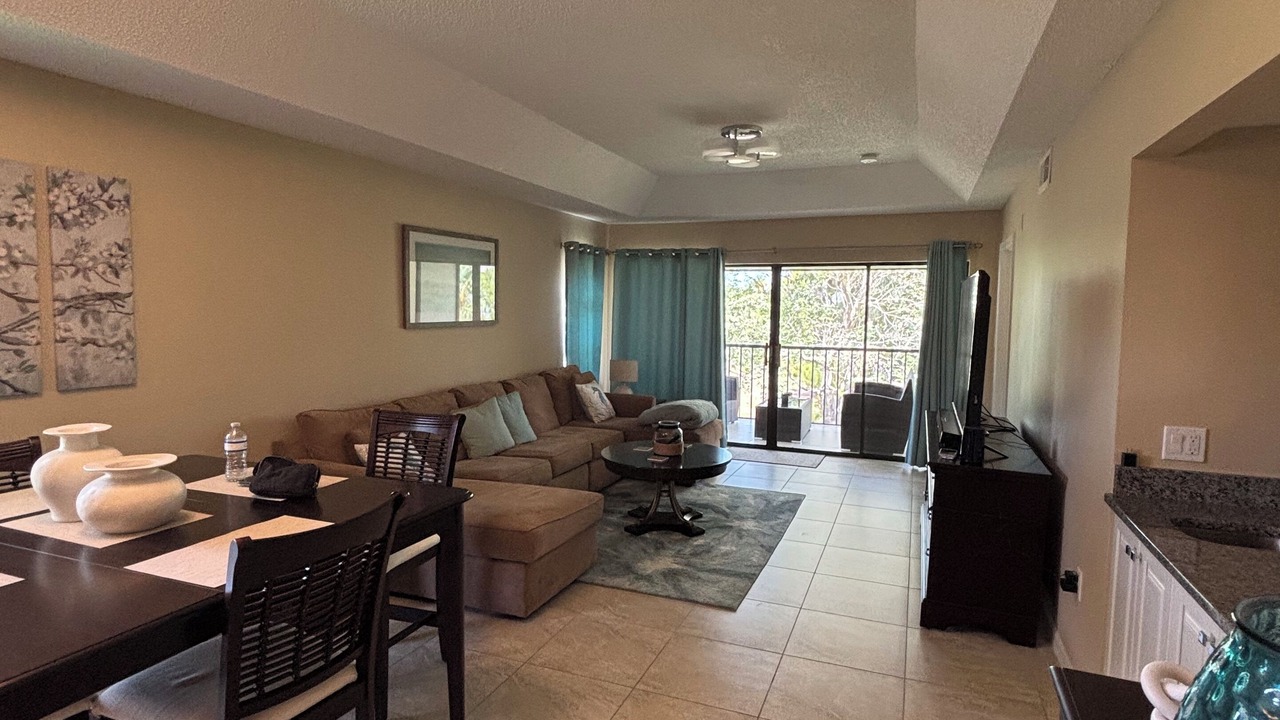 Photo of Livingroom in Lely Golf Estates