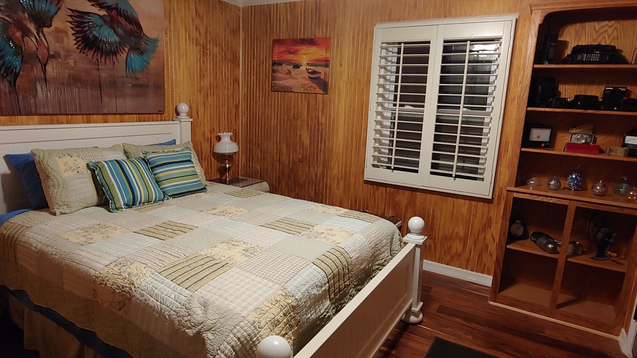 Photo of Bedroom in Tarpon Springs