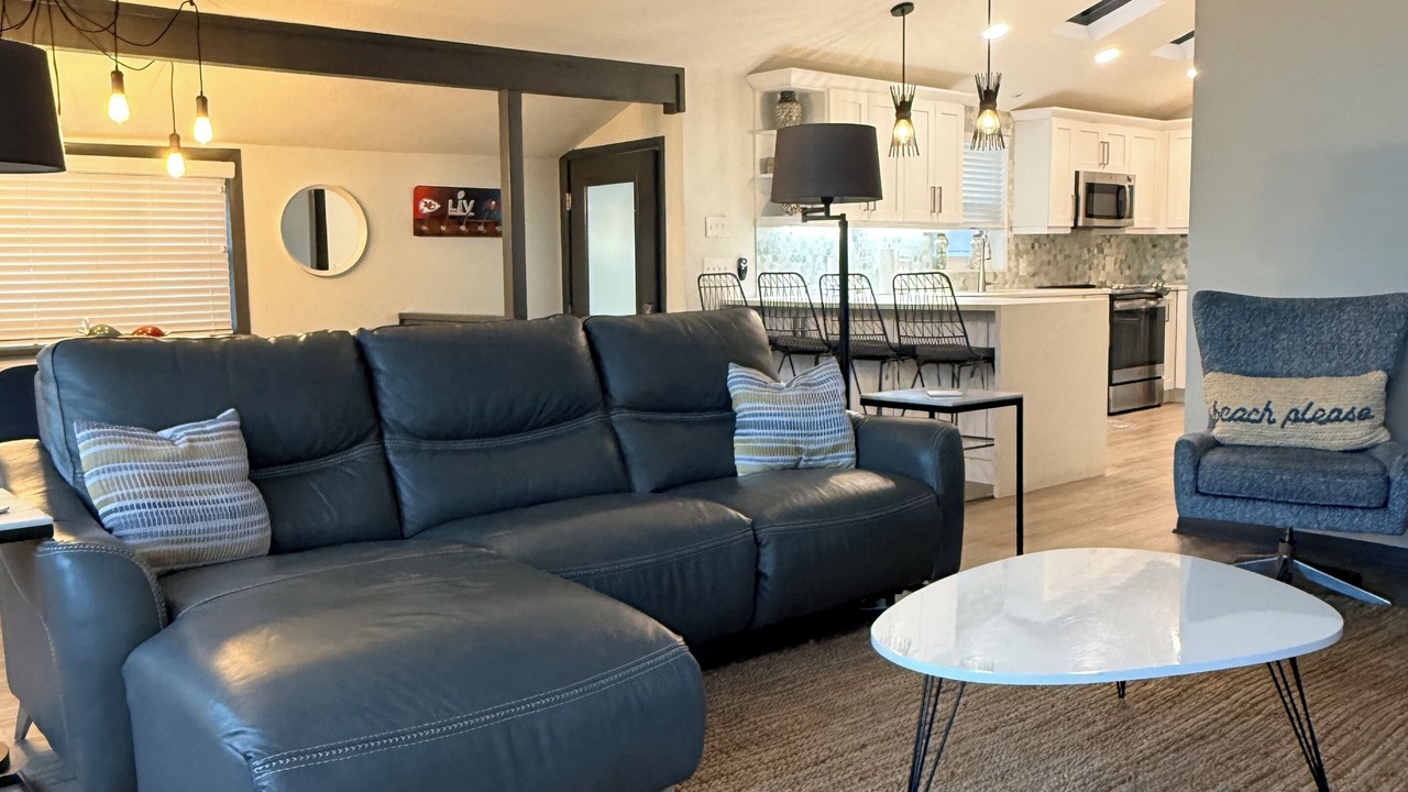 Photo of Livingroom in Indian Shores