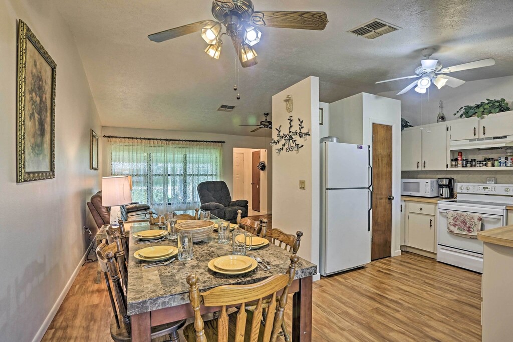 Photo of Livingroom in Highland