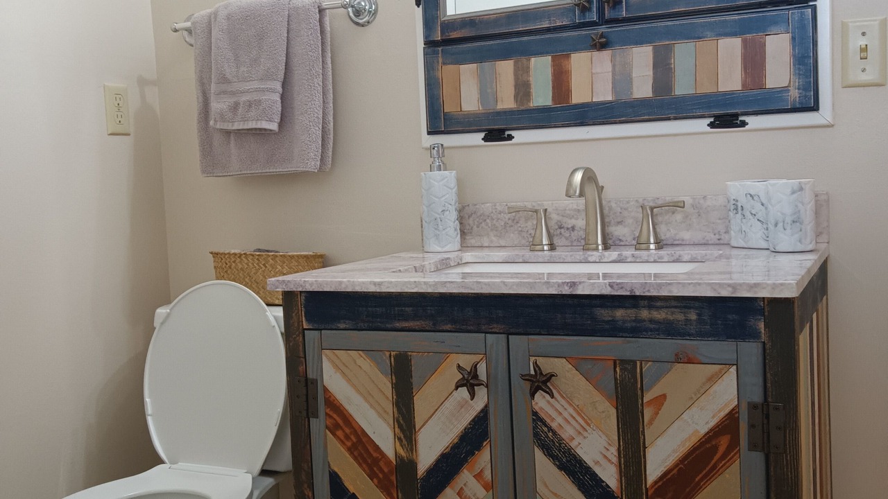 Photo of Bathroom in Embassy Hills