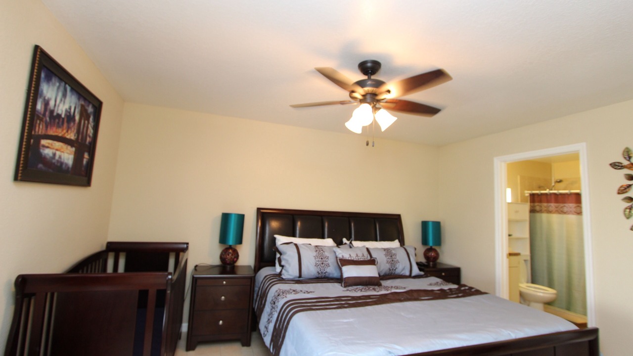 Photo of Bedroom in Sunshine