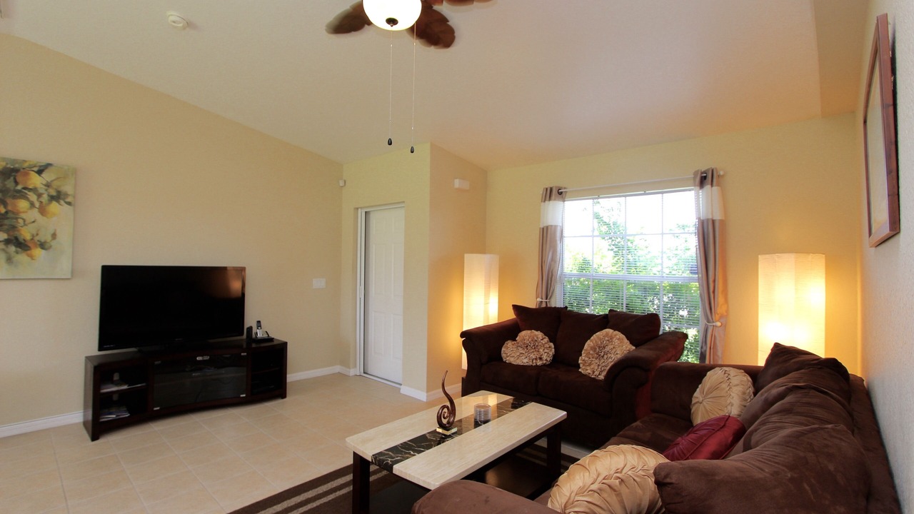 Photo of Livingroom in Sunshine