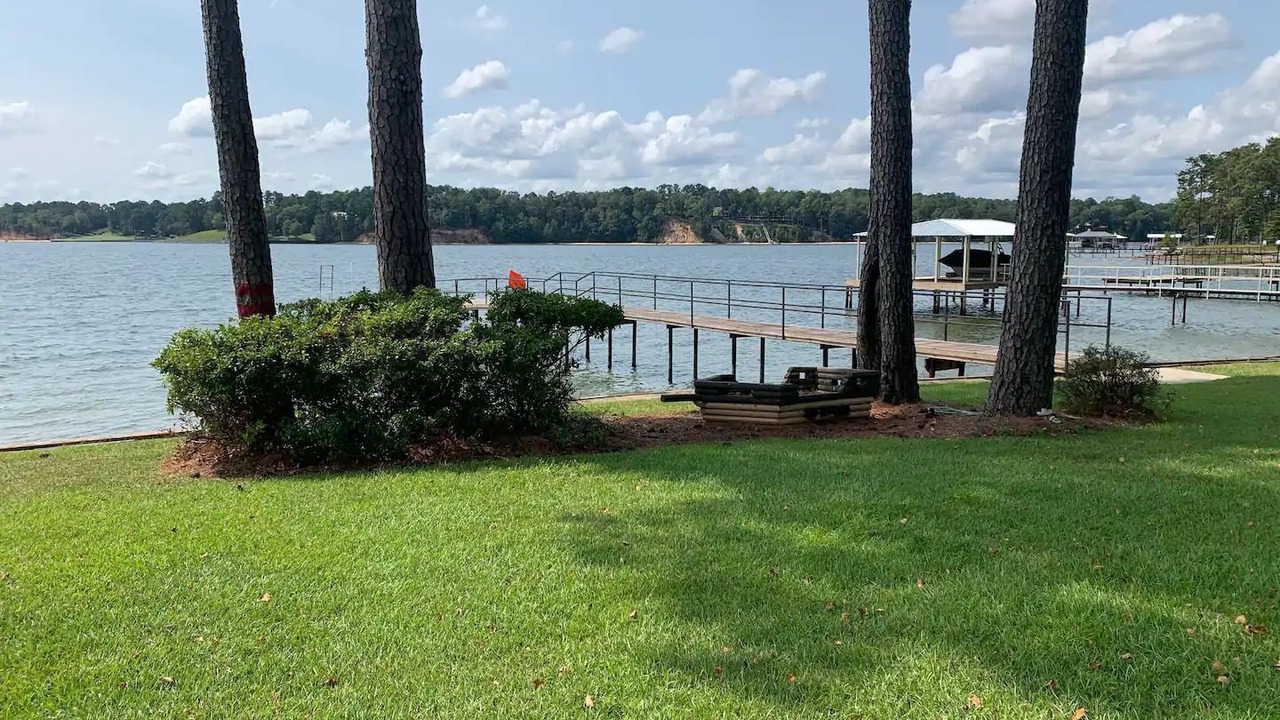 Photo of Outdoor in Abbeville