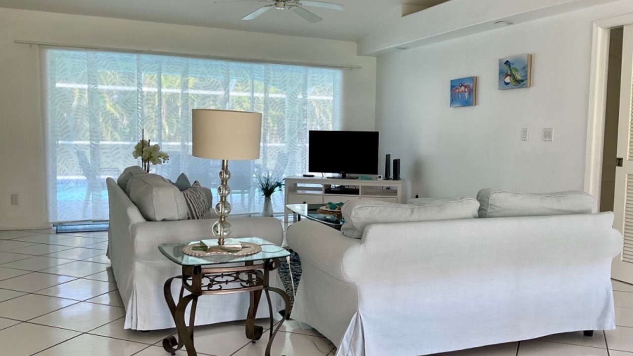 Photo of Livingroom in Eisenhower