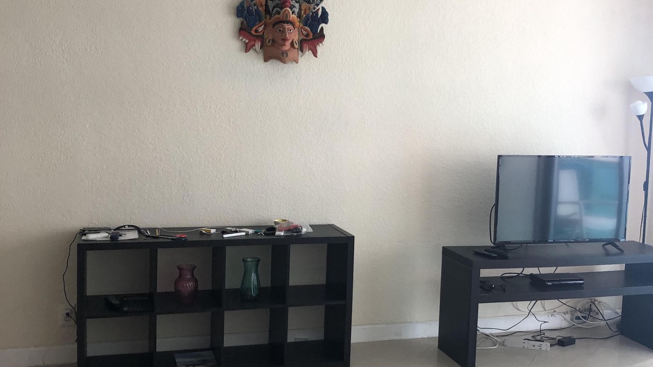 Photo of Livingroom in Hollywood South Central Beach