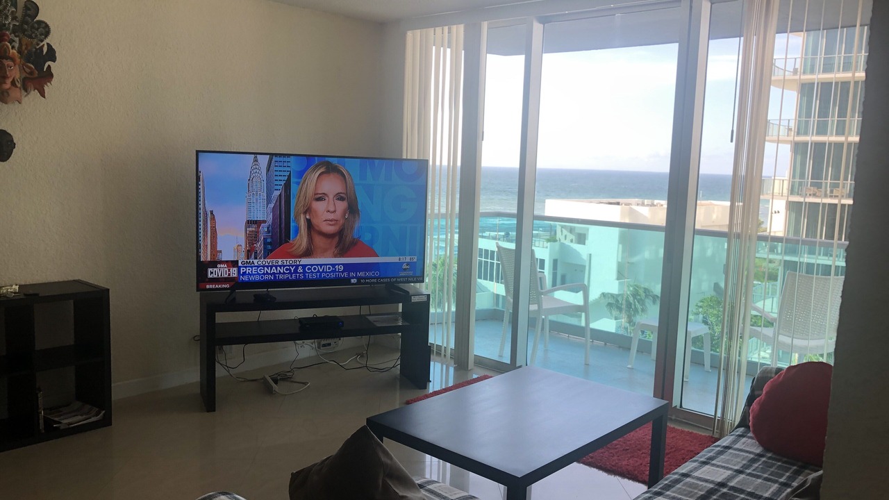 Photo of Livingroom in Hollywood South Central Beach
