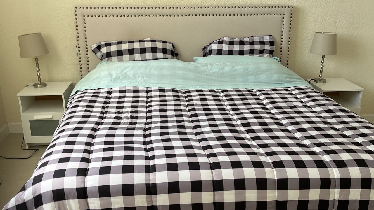 Photo of Bedroom in Hollywood South Central Beach