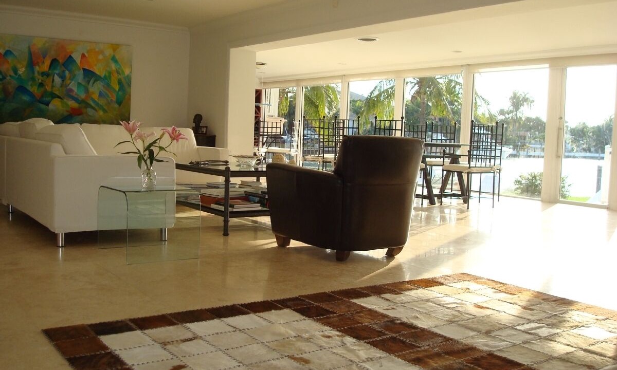 Photo of Livingroom in Key Biscayne