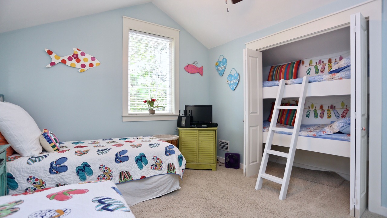 Photo of Bedroom in Laurel Grove