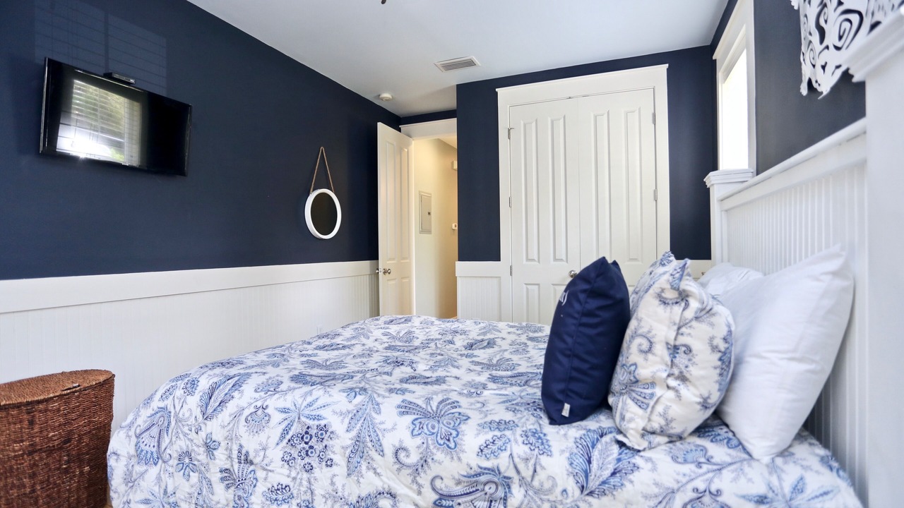 Photo of Bedroom in Laurel Grove
