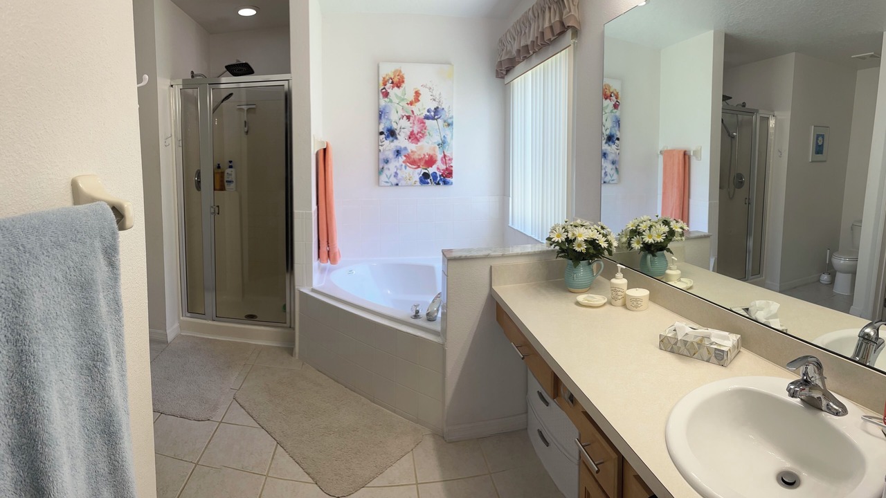 Photo of Bathroom in Lake Berkley