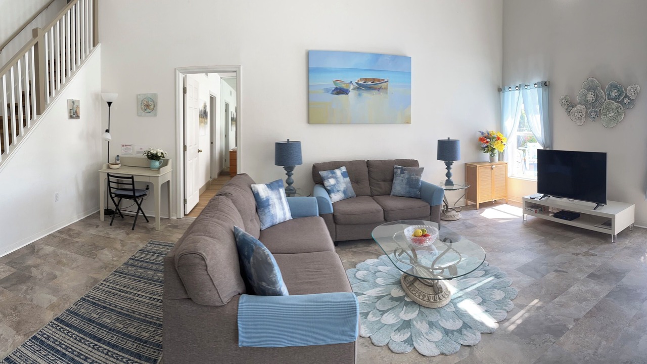 Photo of Livingroom in Lake Berkley