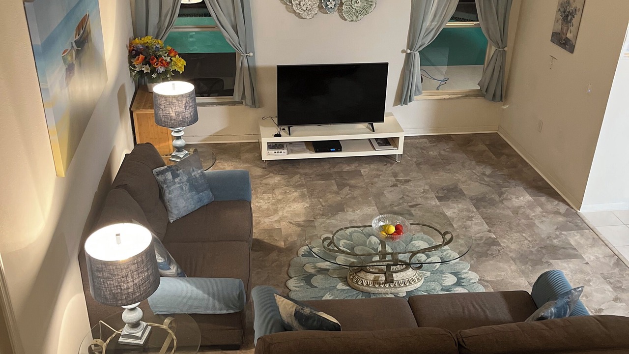 Photo of Livingroom in Lake Berkley