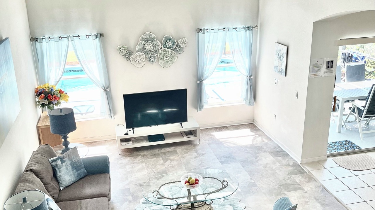 Photo of Livingroom in Lake Berkley