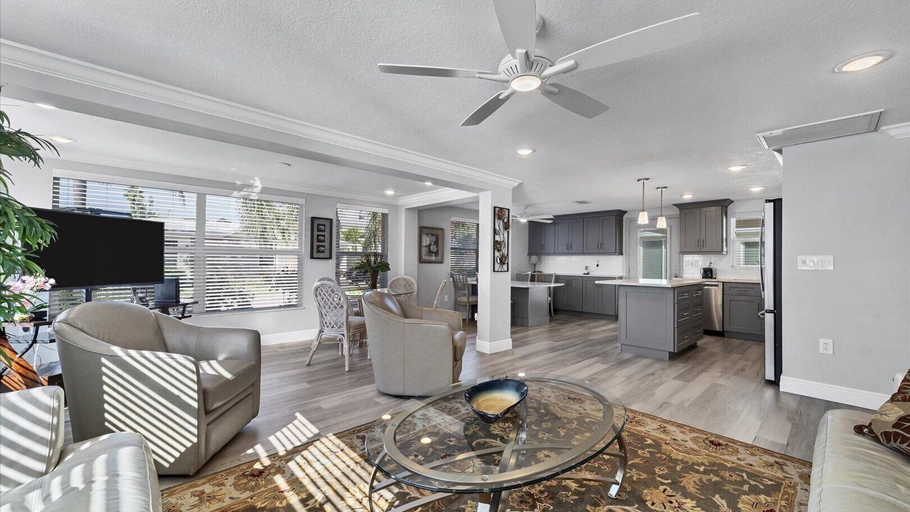 Photo of Livingroom in Siesta Key