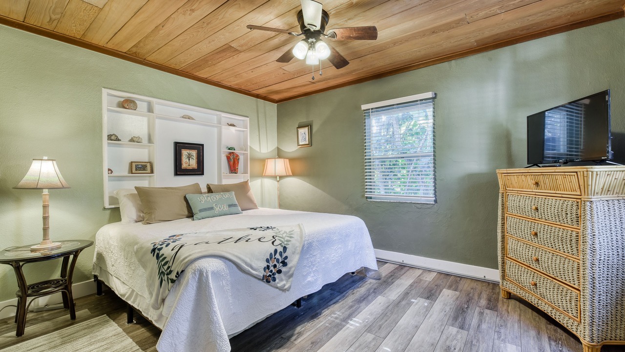 Photo of Bedroom in New Melbourne Beach