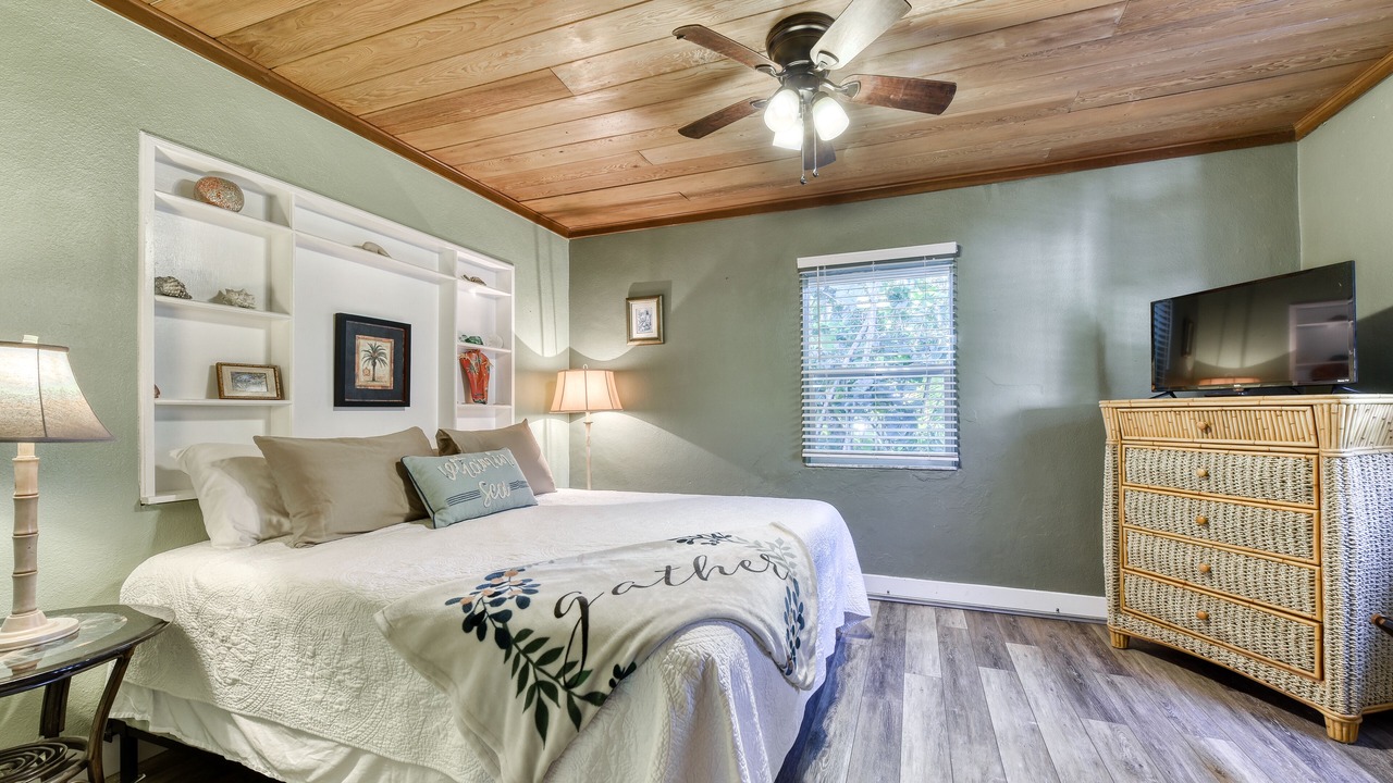 Photo of Bedroom in New Melbourne Beach