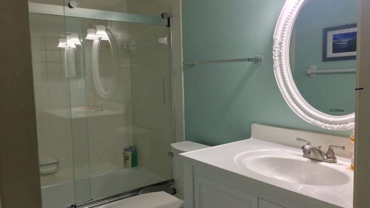Photo of Bathroom in Belleair Beach