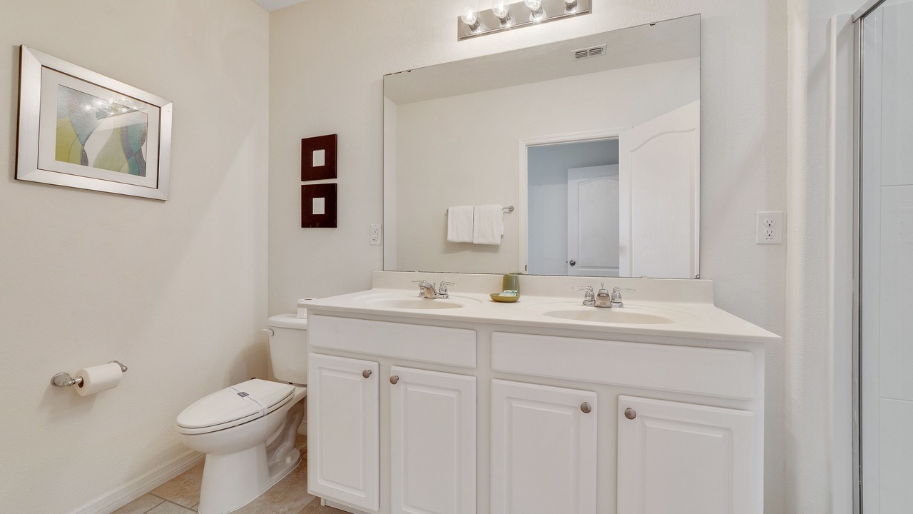 Photo of Bathroom in Loughman
