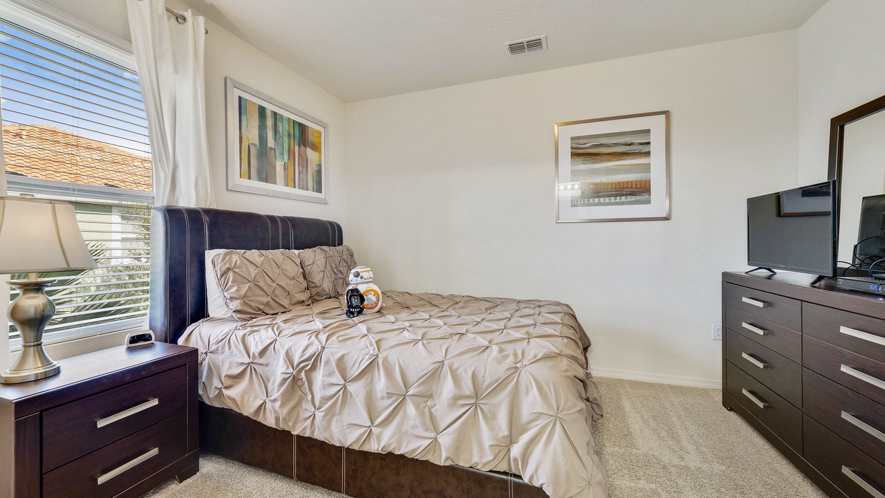 Photo of Bedroom in Loughman