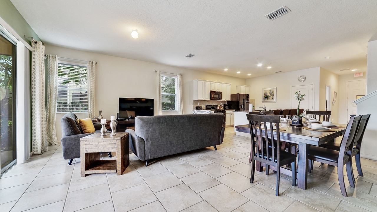 Photo of Livingroom in Loughman