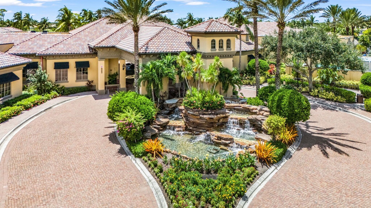 Photo of Outdoor in Naples
