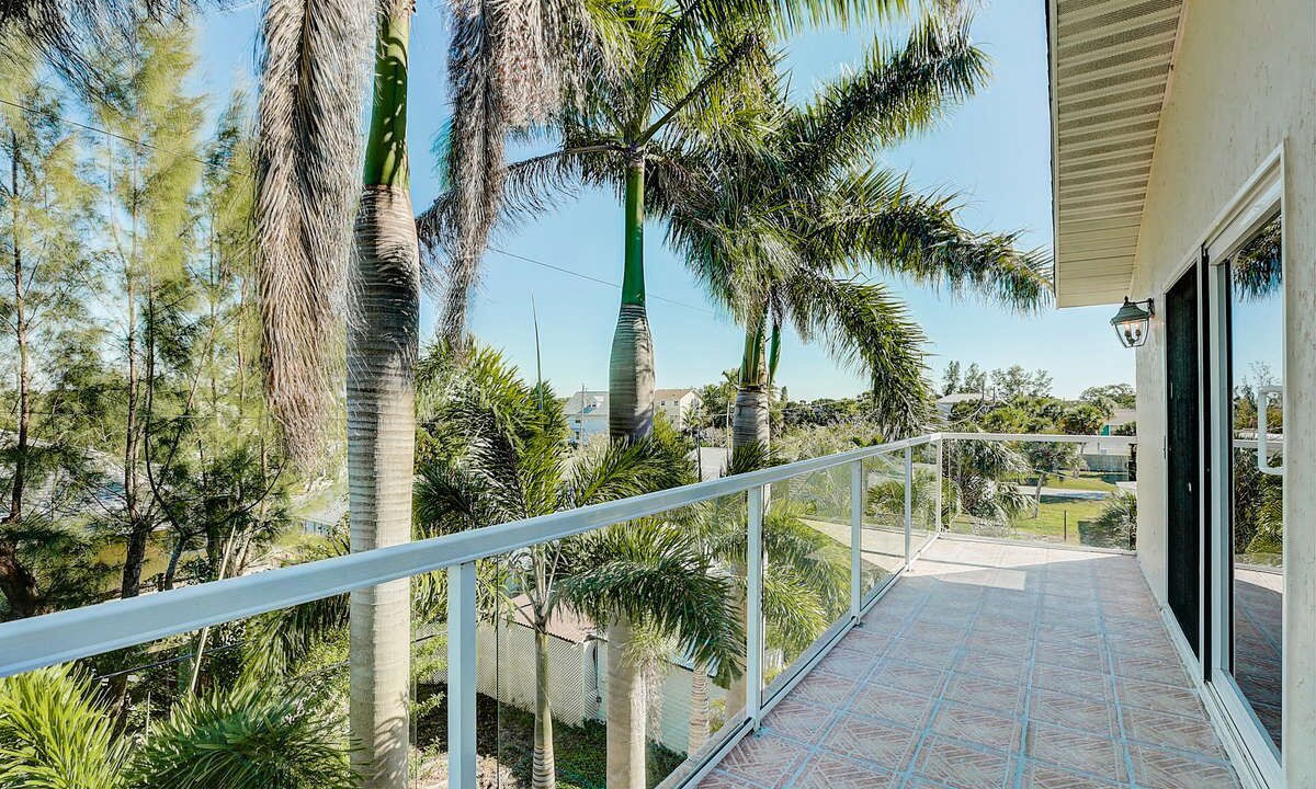 Photo of Patio Balcony in Ilexhurst