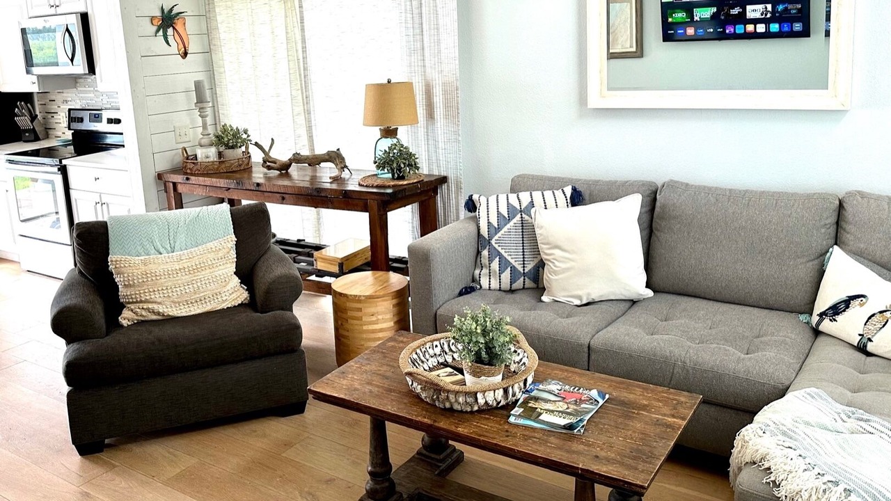 Photo of Livingroom in New Smyrna Beach