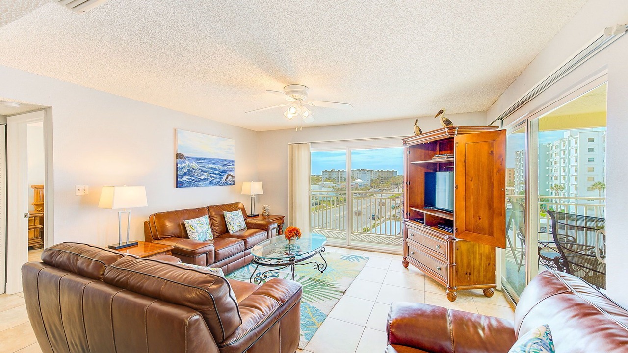 Photo of Livingroom in North Redington Beach