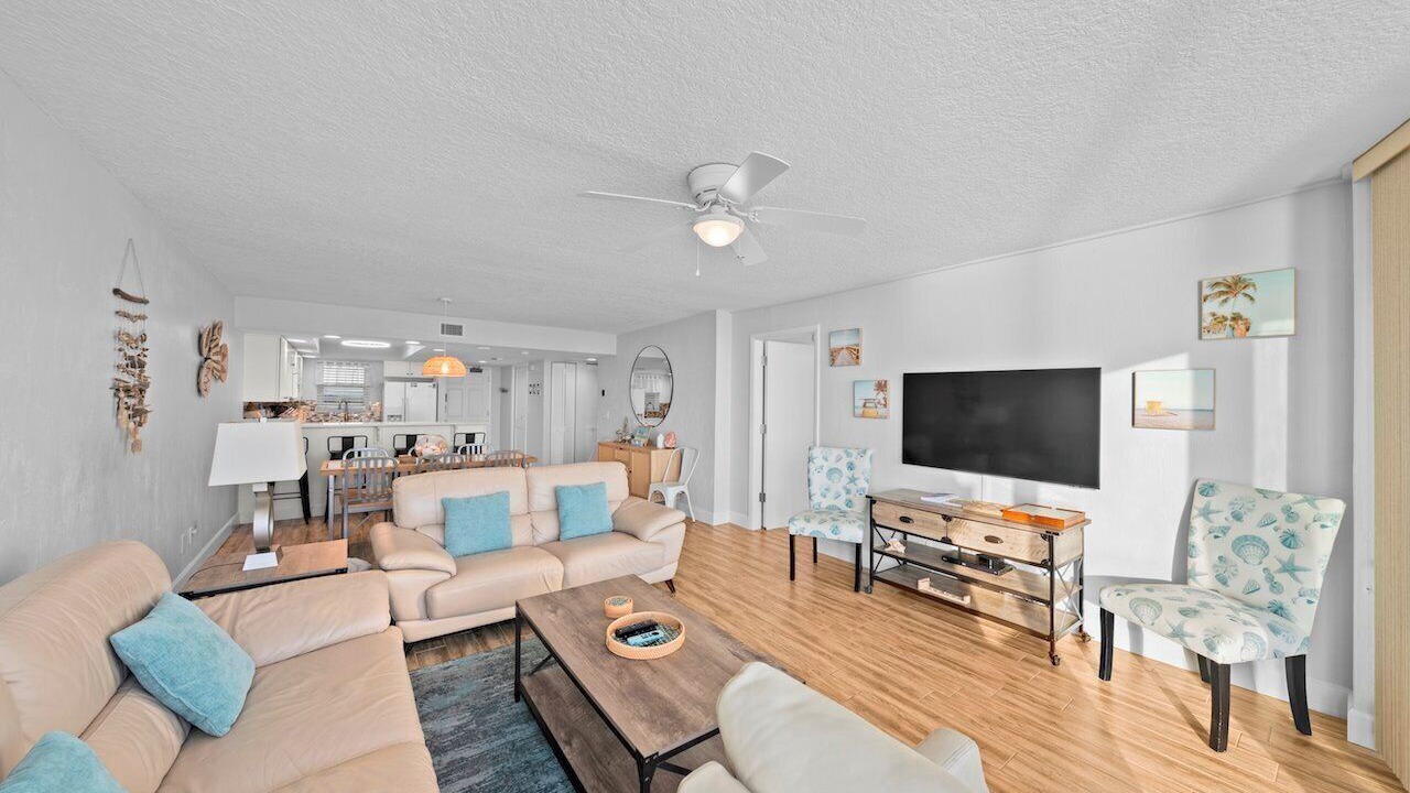 Photo of Livingroom in Daytona Beach Shores