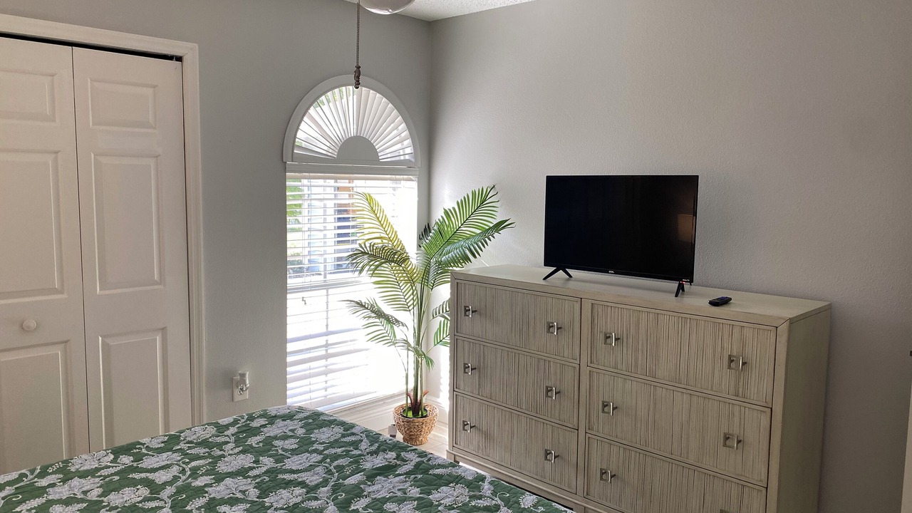 Photo of Bedroom in Lake Sarasota