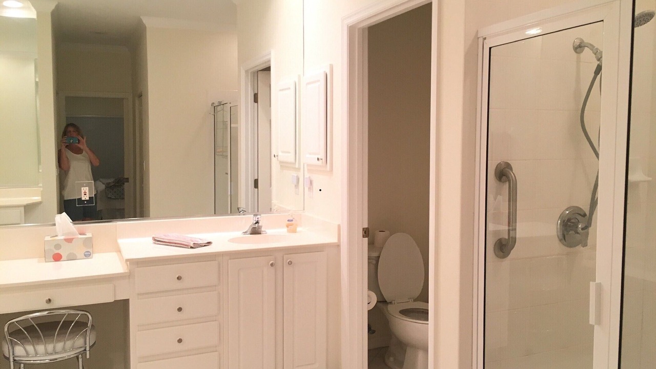 Photo of Bathroom in Osprey Village