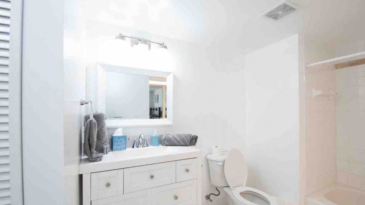 Photo of Bathroom in Brickell