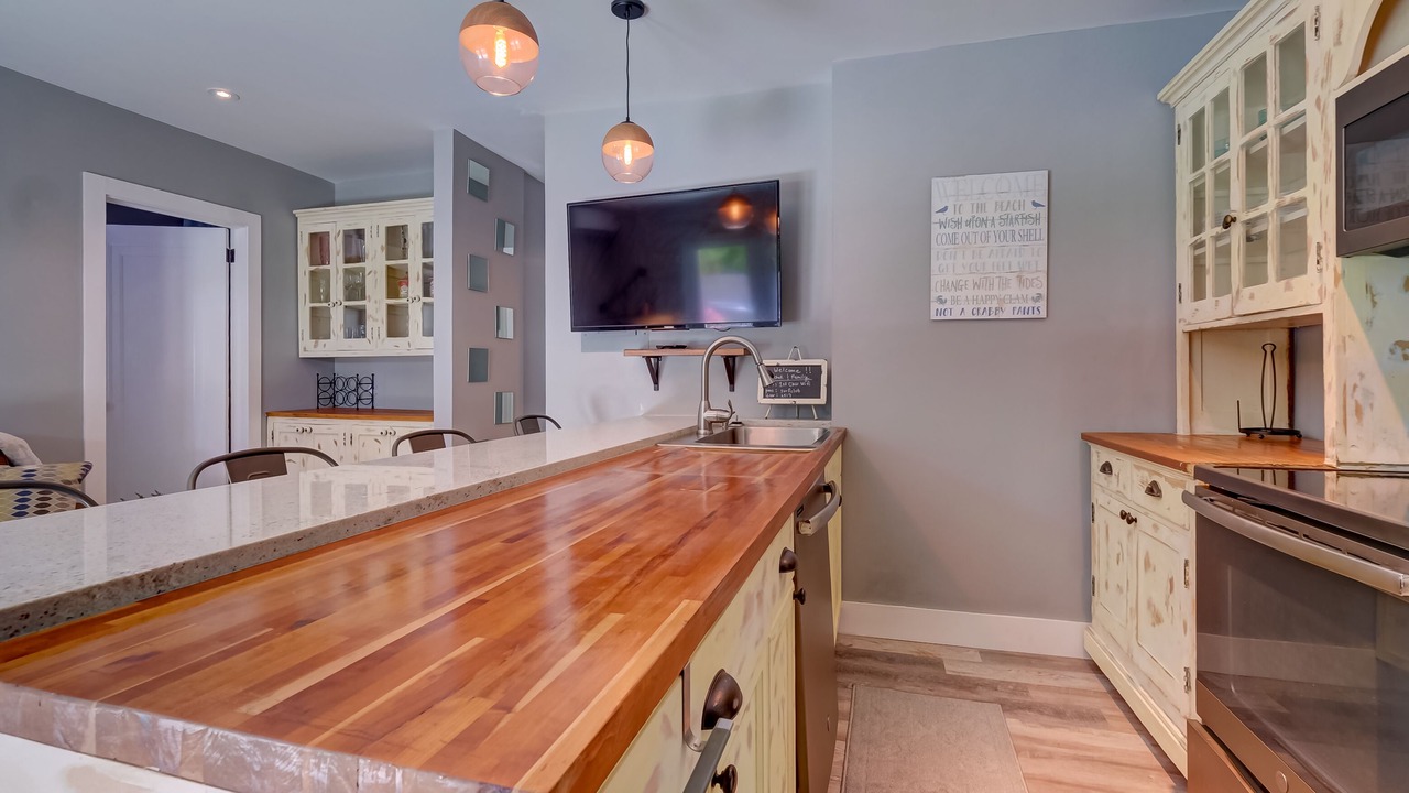Photo of Kitchen in Bayshore