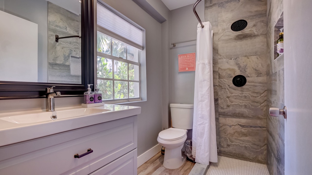 Photo of Bathroom in Bayshore