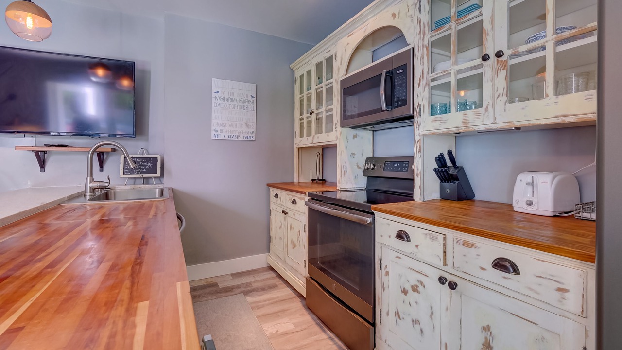 Photo of Kitchen in Bayshore