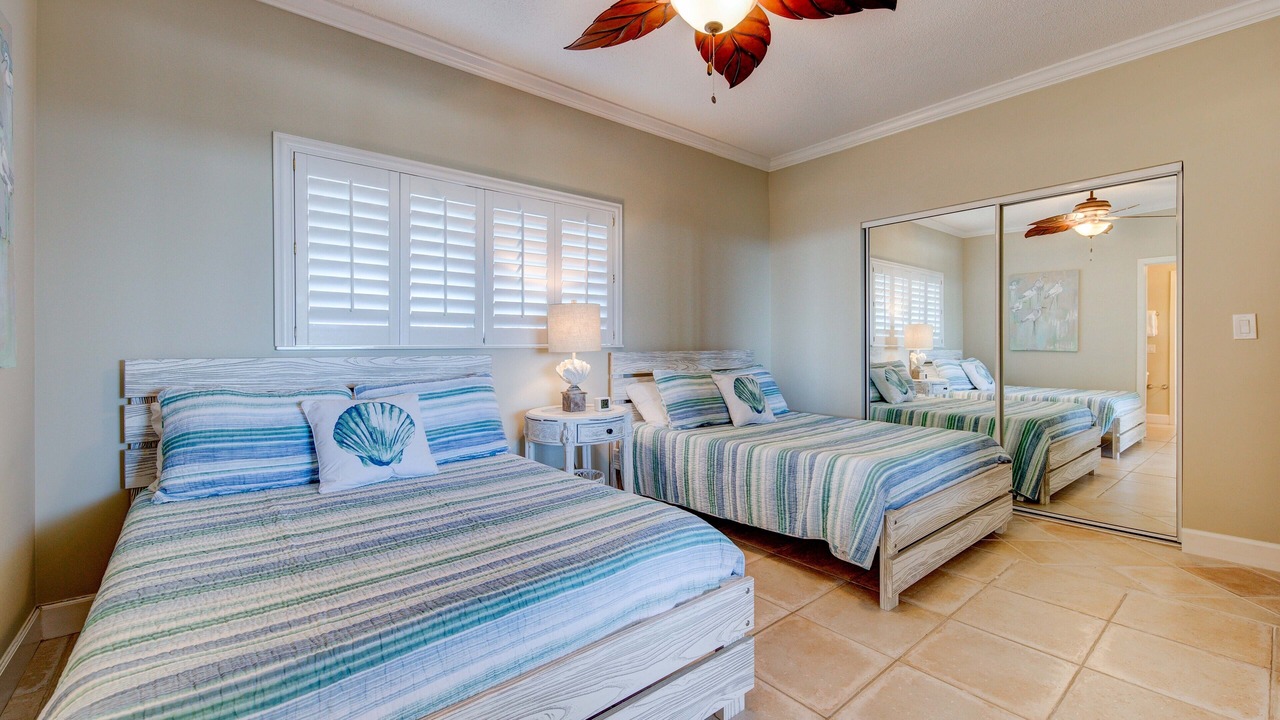 Photo of Bedroom in Holiday Isle