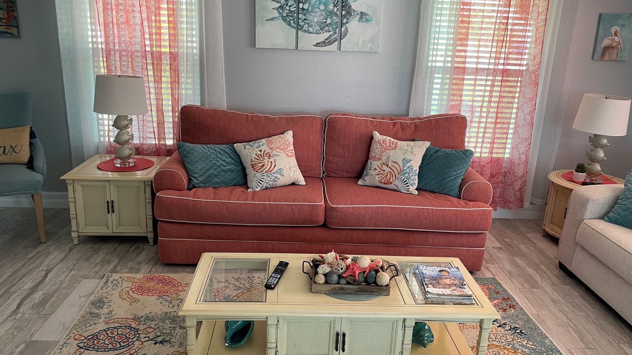 Photo of Livingroom in Apollo Beach