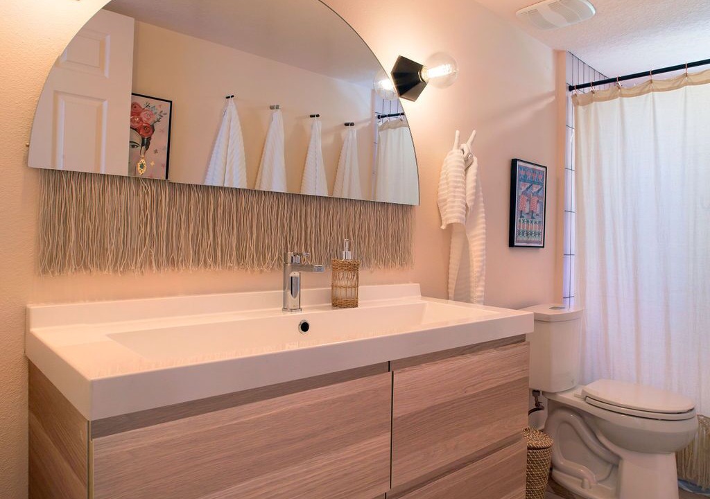 Photo of Bathroom in Pasadena On The Gulf