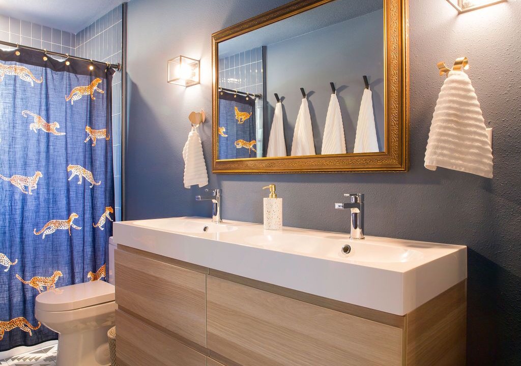 Photo of Bathroom in Pasadena On The Gulf
