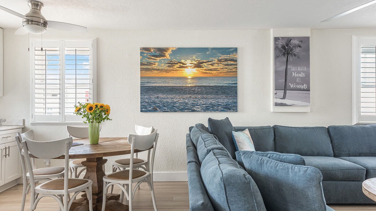 Photo of Livingroom in Englewood South