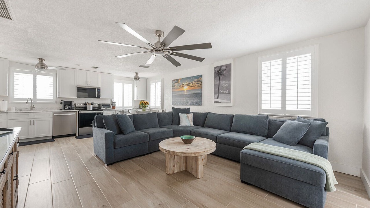 Photo of Livingroom in Englewood South