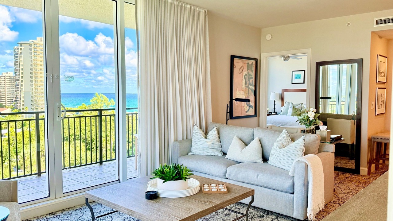 Photo of Livingroom in Singer Island