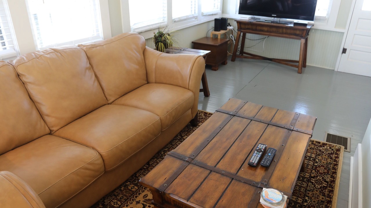 Photo of Livingroom in Historic Old Northeast