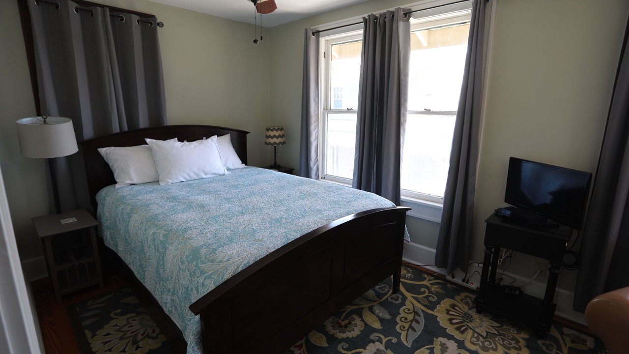Photo of Bedroom in Historic Old Northeast